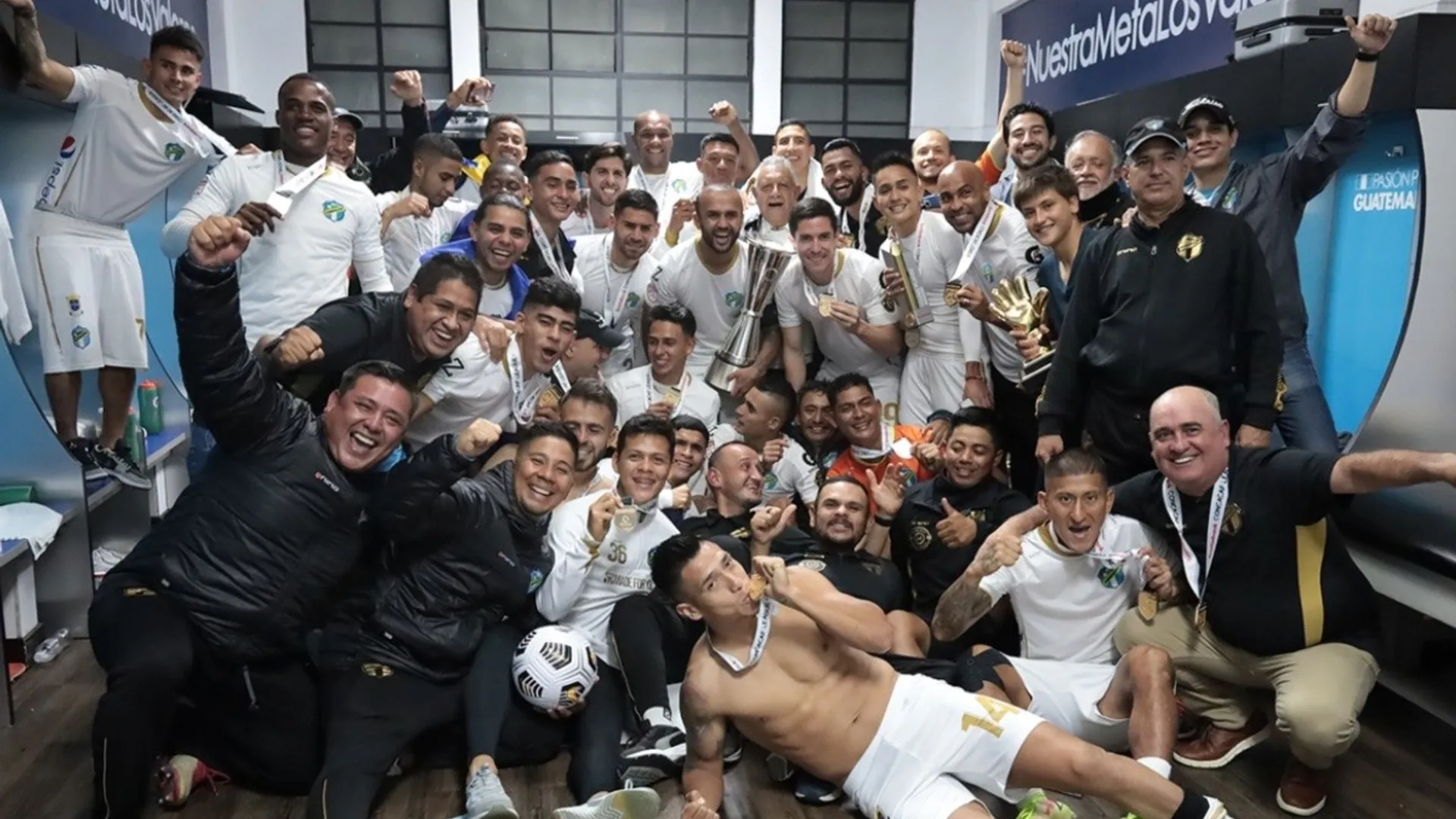 ¡Orgullo Crema! Comunicaciones se mantiene como el mejor club de toda Concacaf