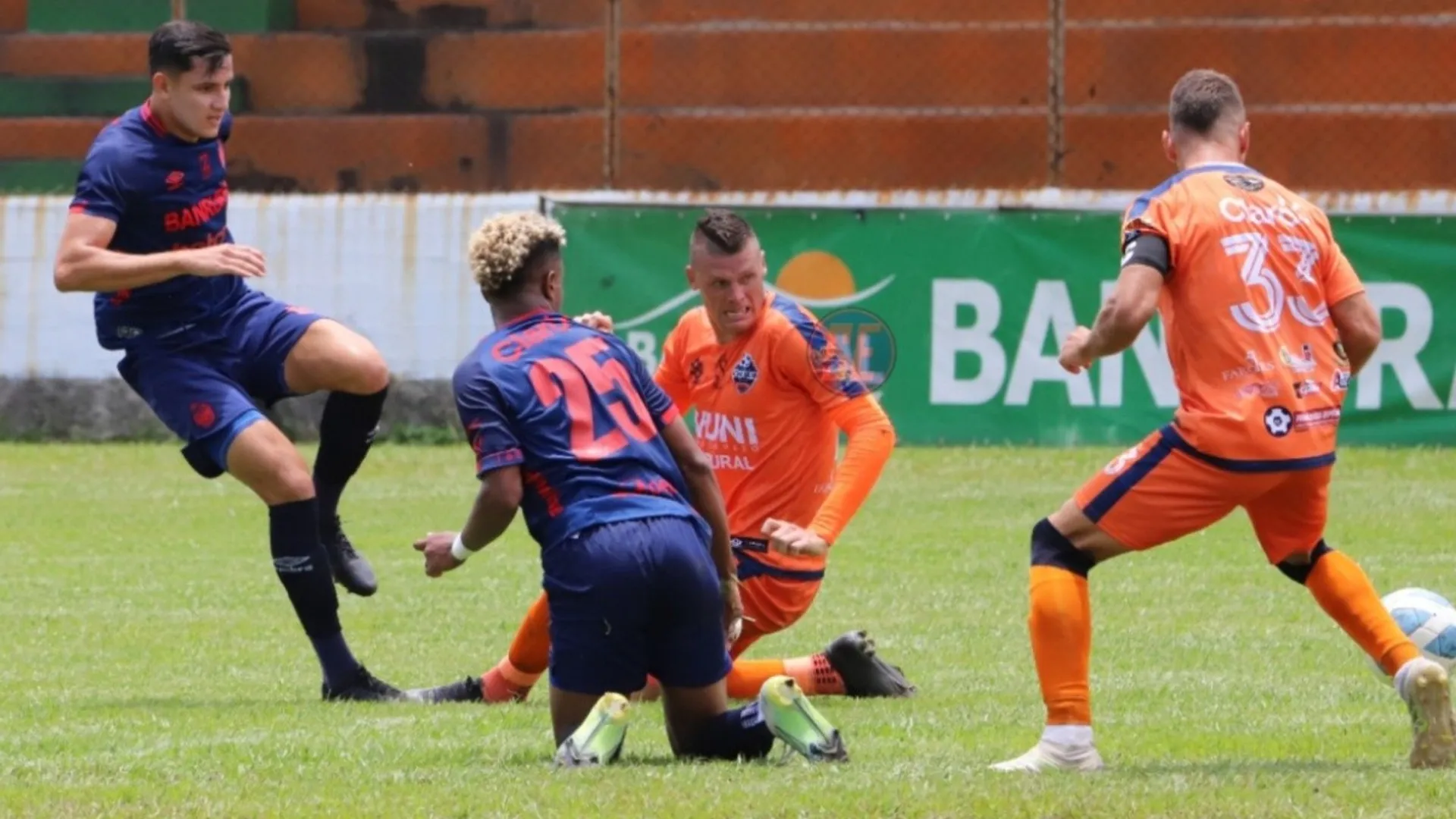 Municipal vuelve a perder en la Liga Nacional
