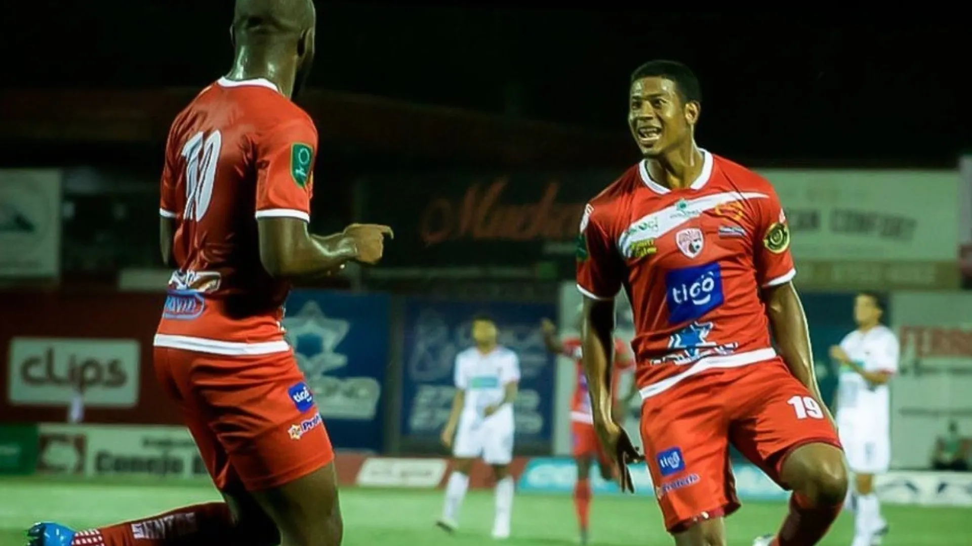 Santos quiere golpear a la Liga para buscar su tercera final nacional