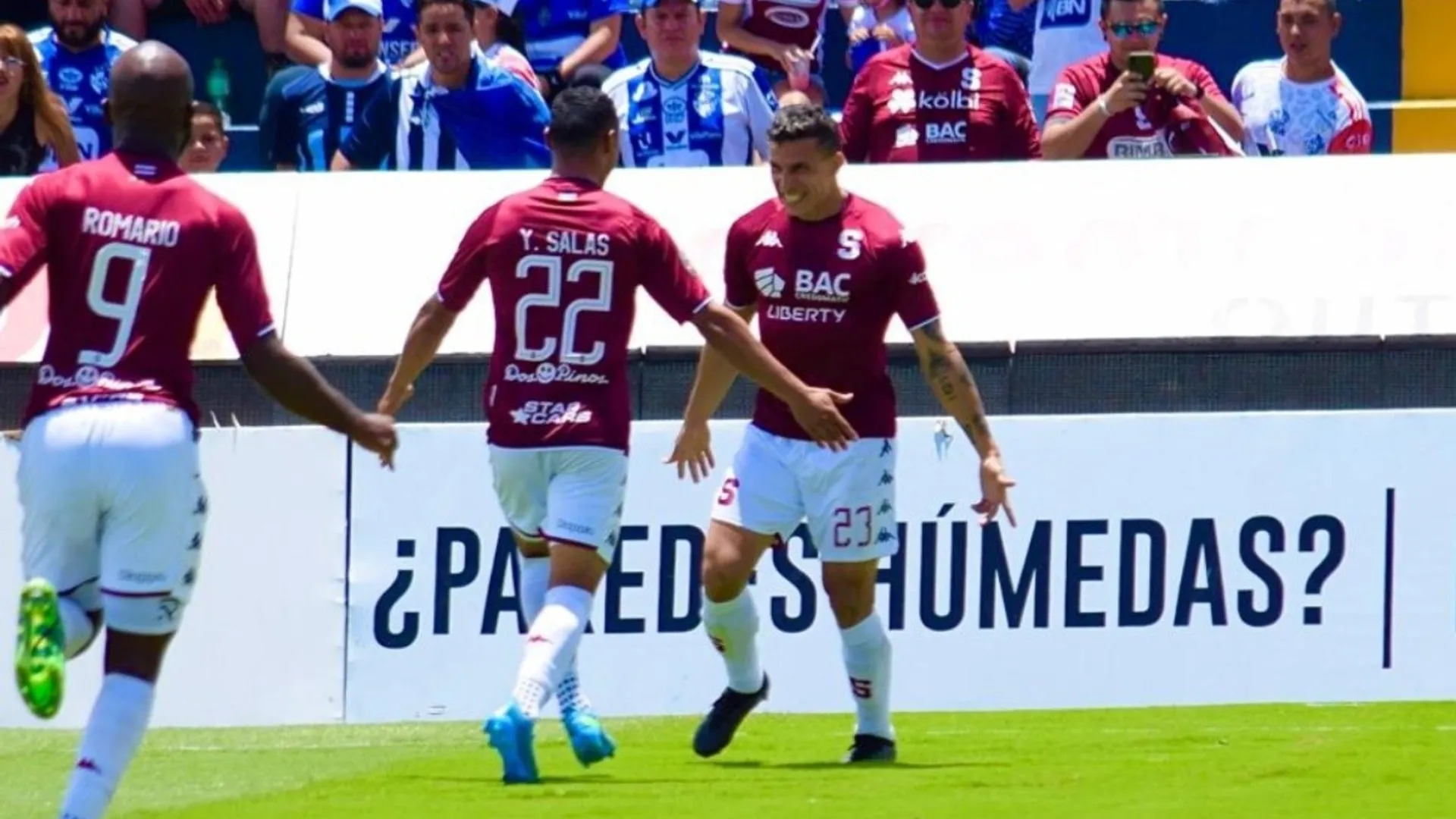 Saprissa pisa el acelerador, gana y acaricia la cima de su grupo