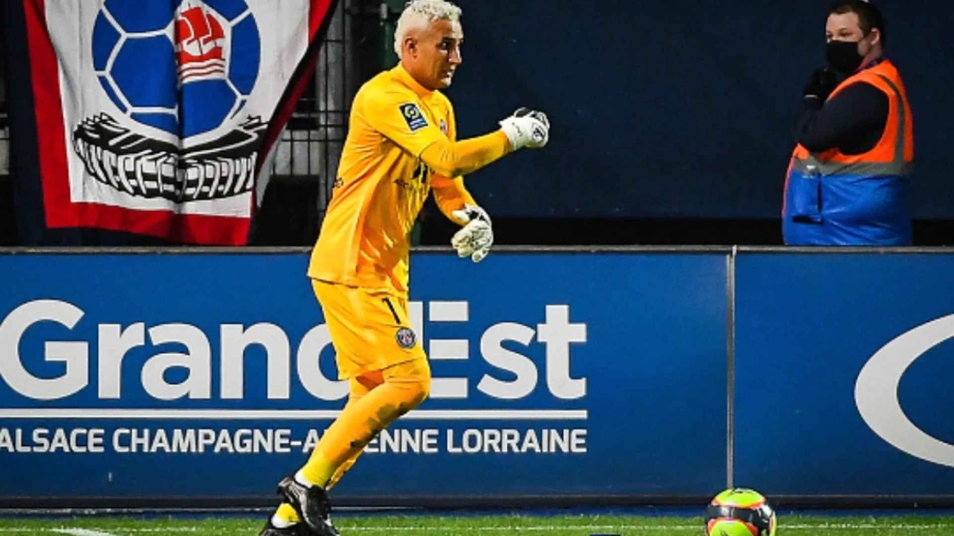 Keylor Navas es figura en la remontada del PSG