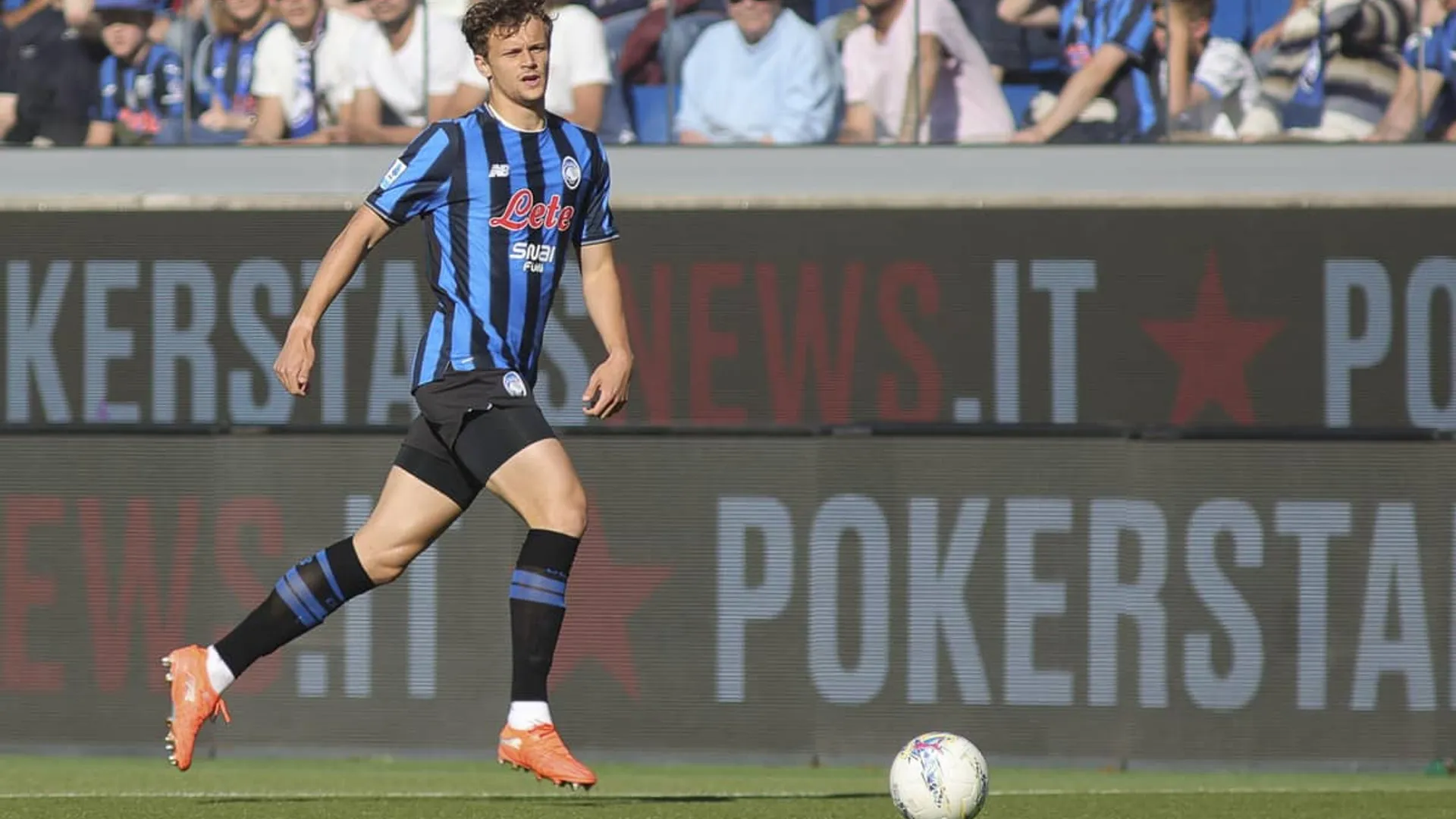 Giorgio Scalvini renovó con Atalanta, pero Newcastle lo mantiene en el radar