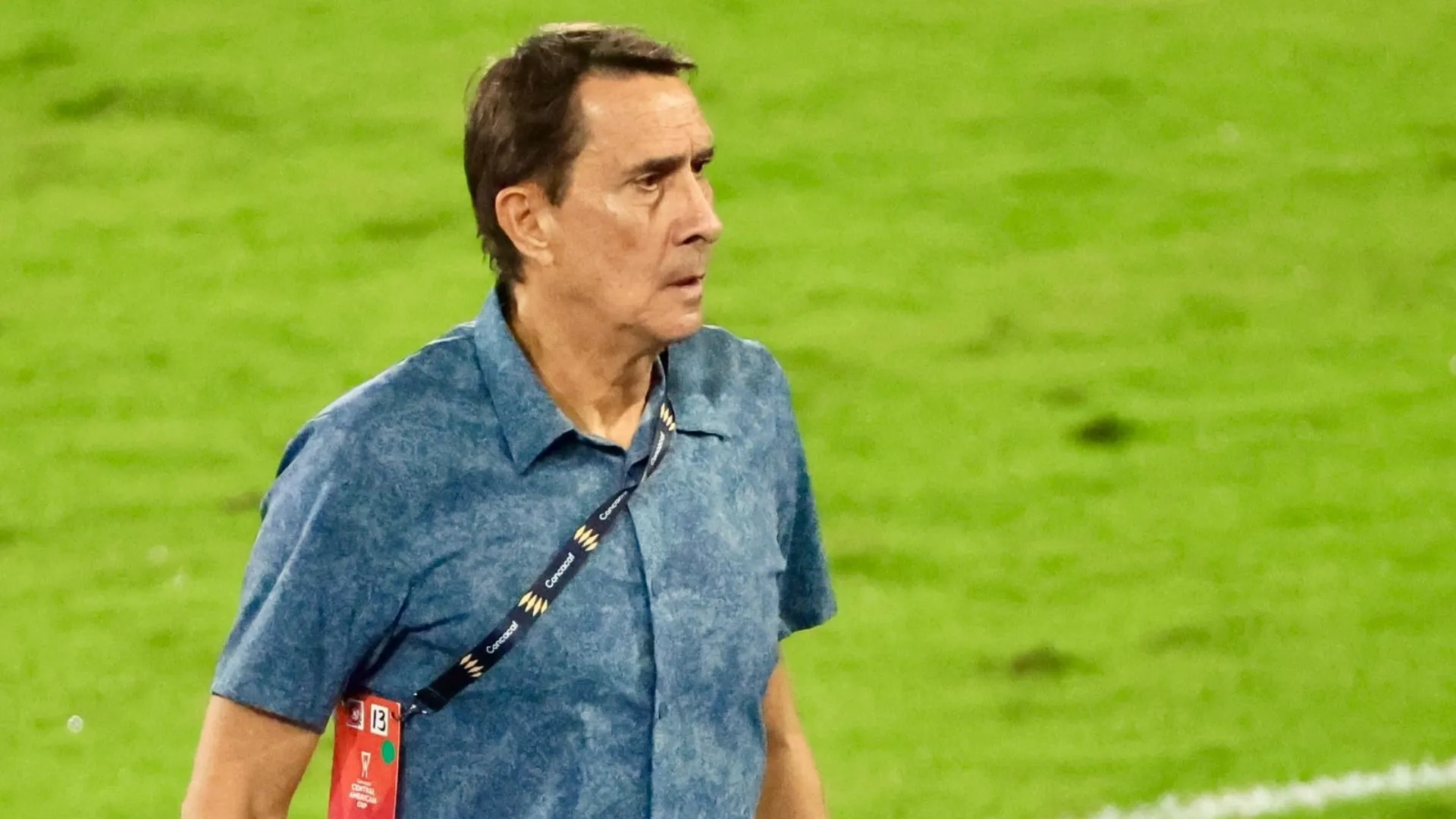 Alexandre Guimarães está en carpeta para un club extranjero.