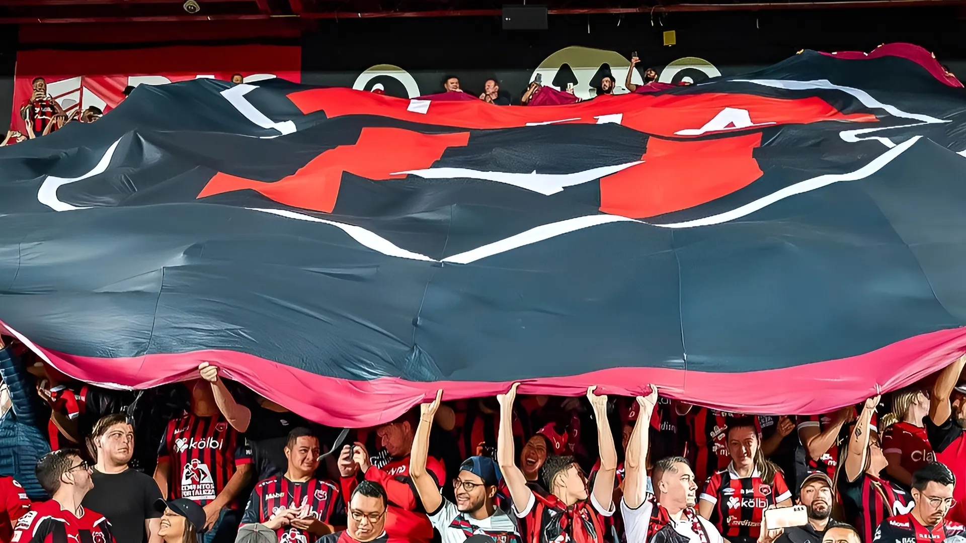 "Fue mágico": figura de Alajuelense se despide de la afición manuda
