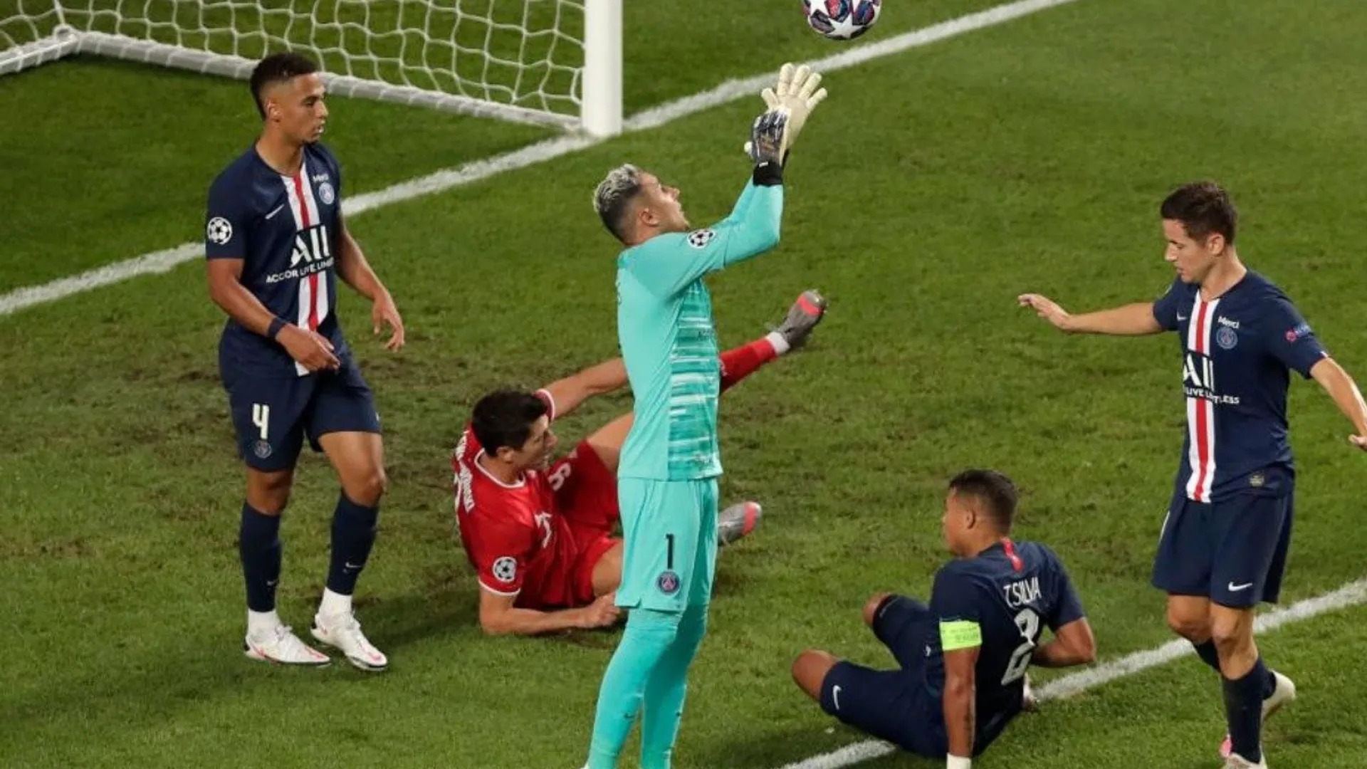 El PSG de Keylor Navas deberá enfrentar al Bayern Munich en cuartos