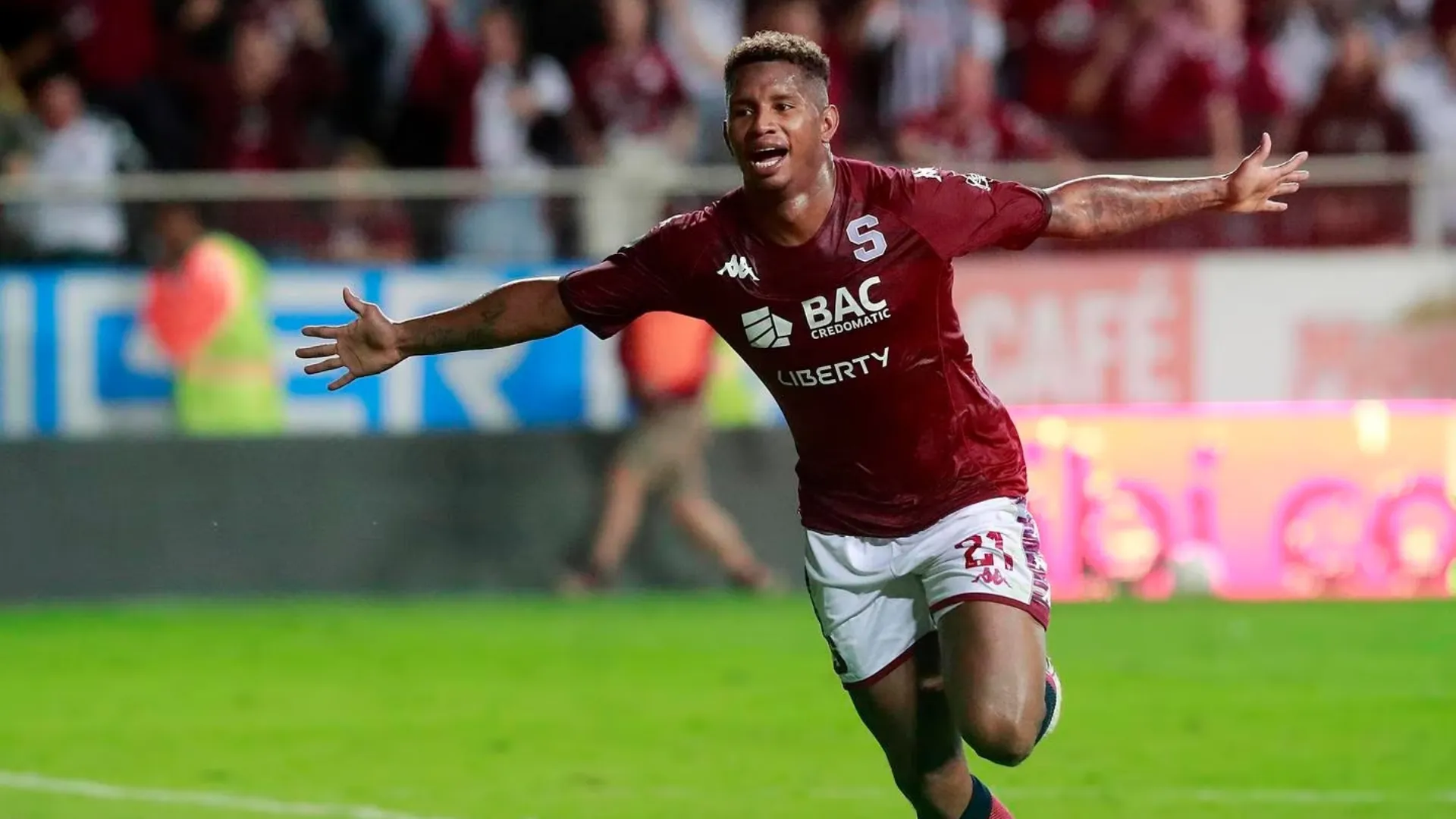 La graciosa anécdota que reveló Fidel Escobar después de su gol vs. Alajuelense