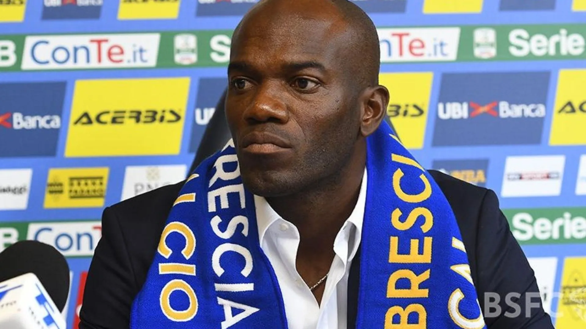 Suazo asumió la responsabilidad de dirigir a Brescia