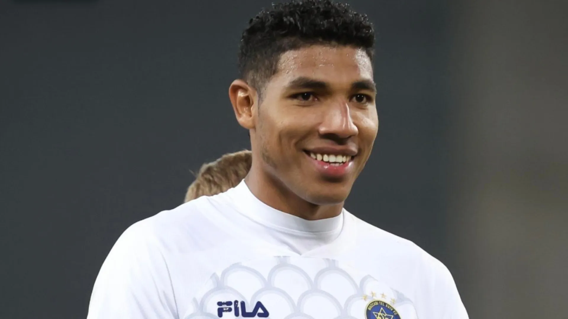 Orlando Mosquera suma un nuevo partido sin ser convocado en Maccabi Tel Aviv