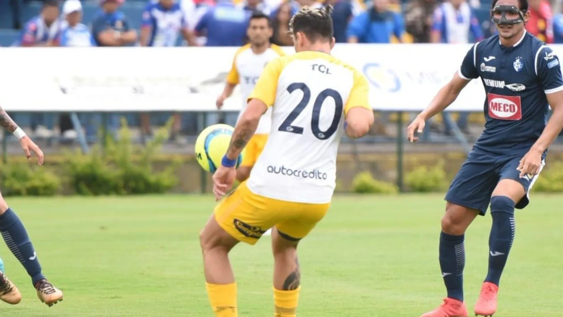 Cartaginés despidió a "Chiqui" con revés ante Rosario Central