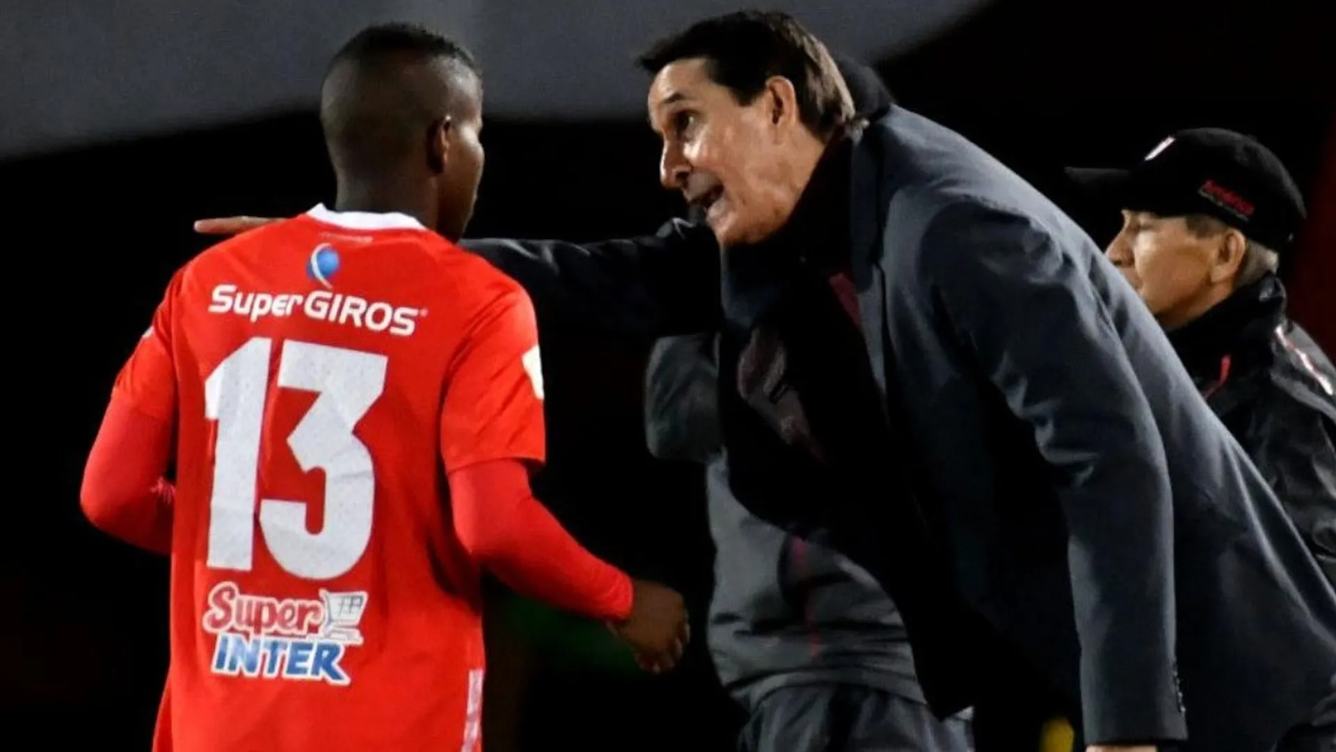 Alexandre Guimaraes logró hazaña al clasificar a final del fútbol colombiano