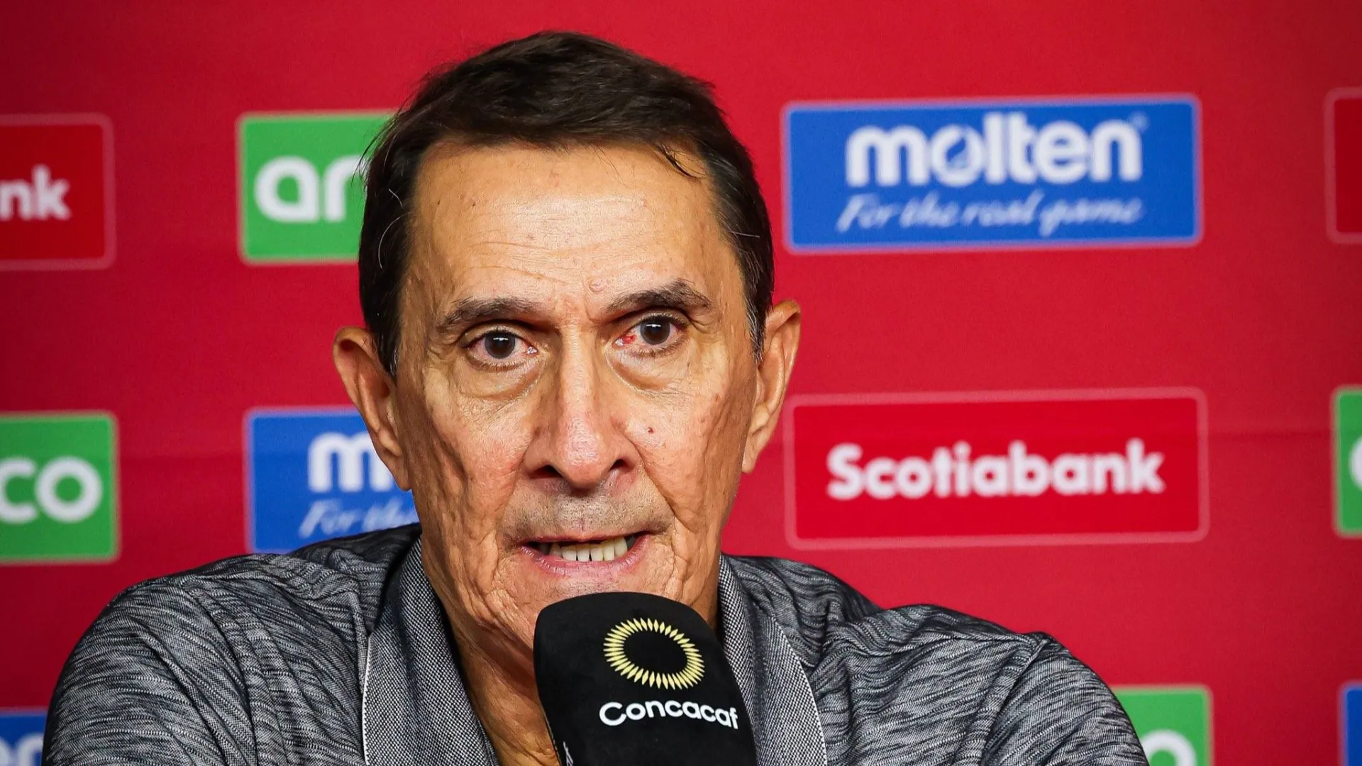 Guimaraes les desea lo peor a los demás equipos tras el empate de Alajuelense