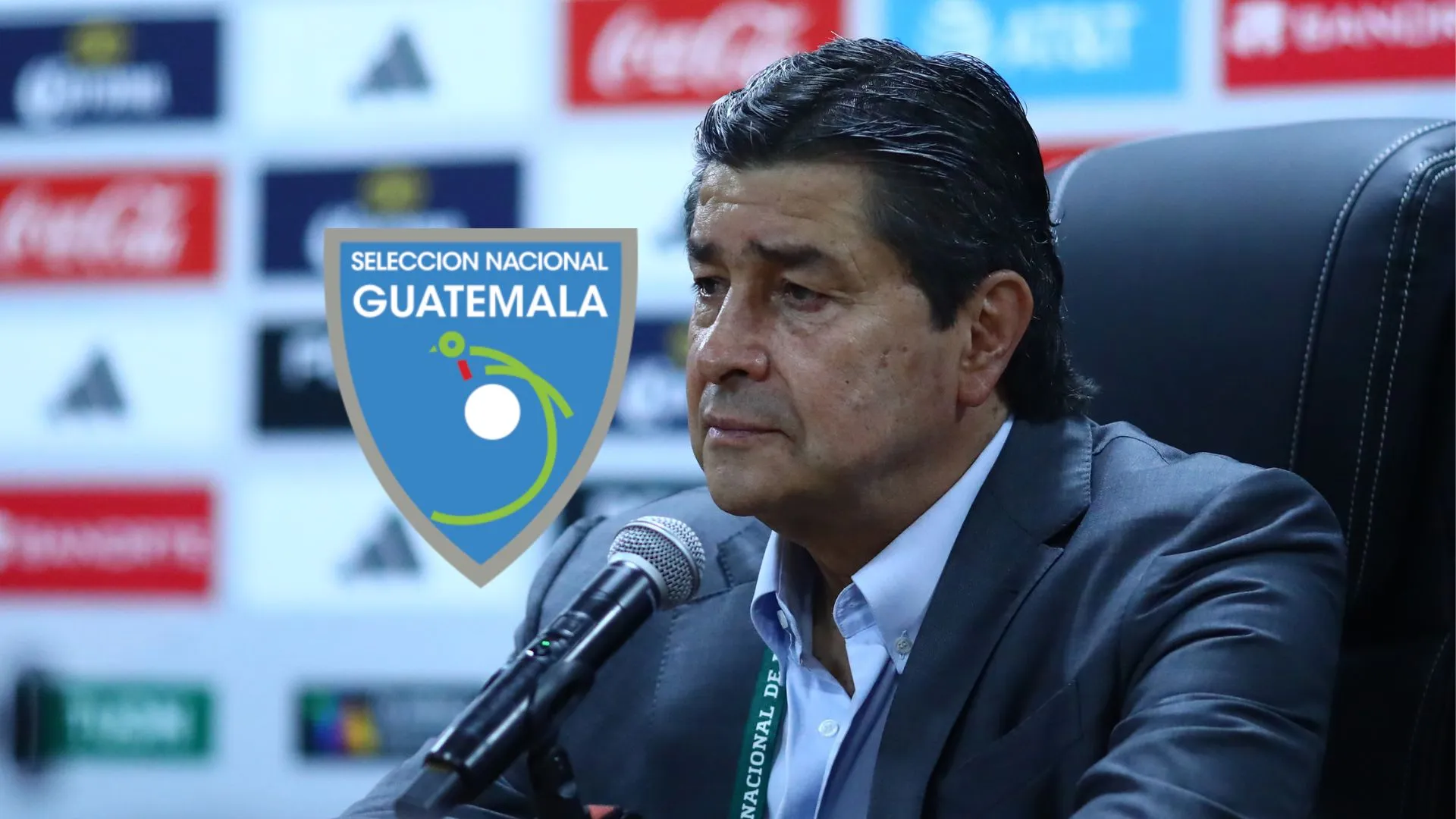 Luis Fernando Tena en conferencia de prensa.