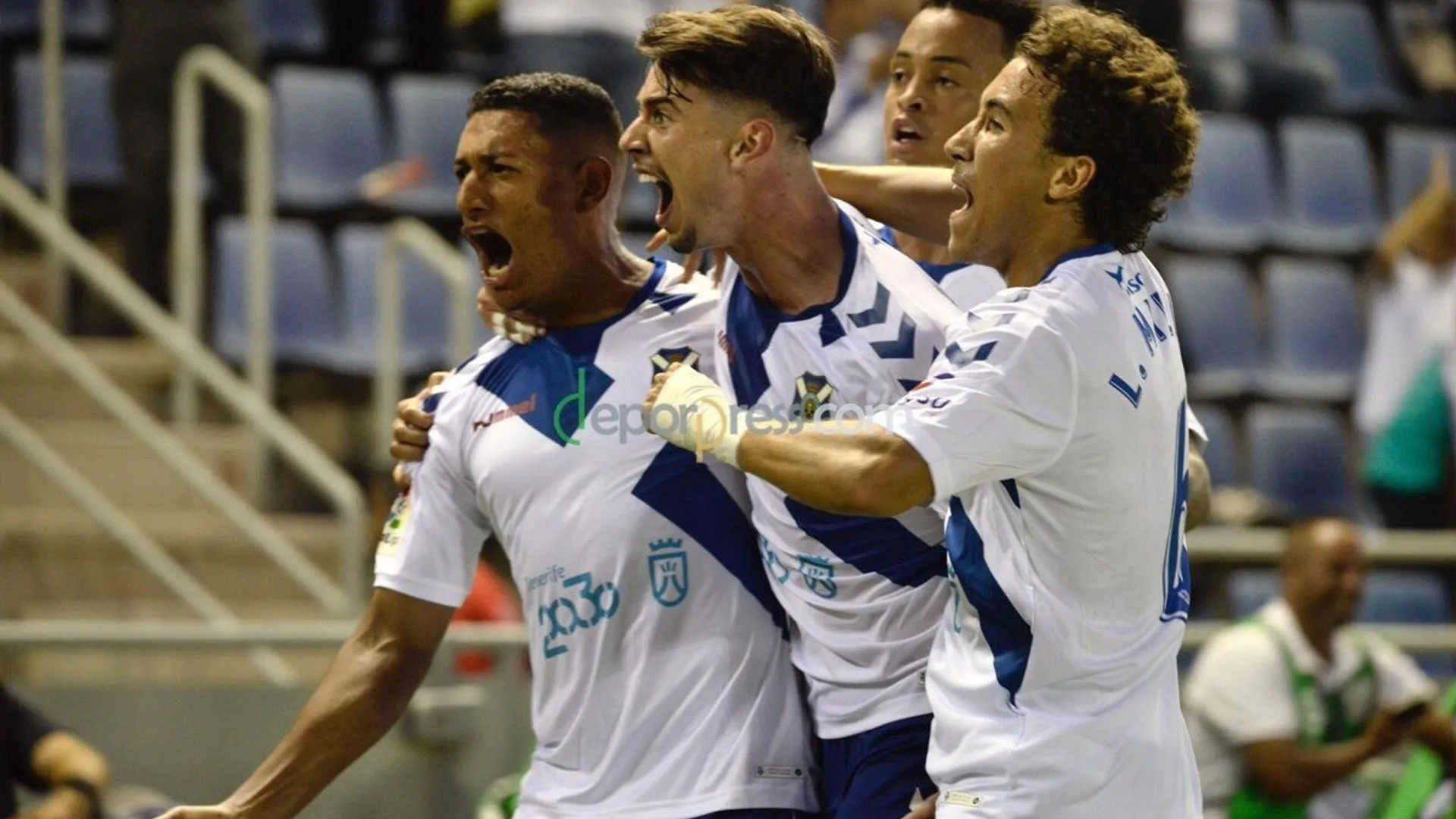Bryan Acosta regresó a la alineación y marcó este golazo