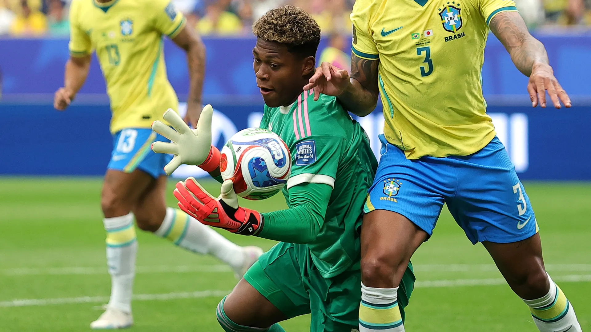 Quién es Zion Suzuki, el arquero de Japón vs. Brasil por el Mundial 2026: dónde juega, edad y carrera