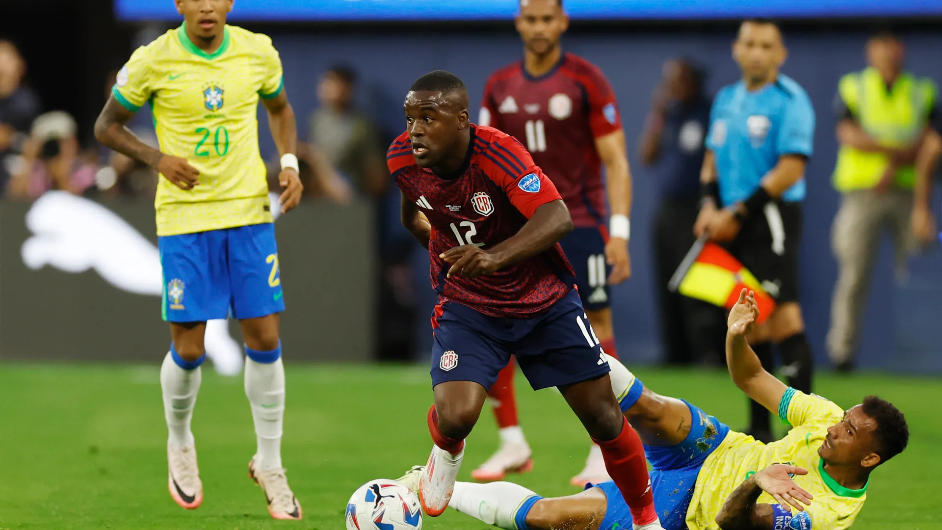 Costa Rica y Brasil se fueron 0-0 al entretiempo.