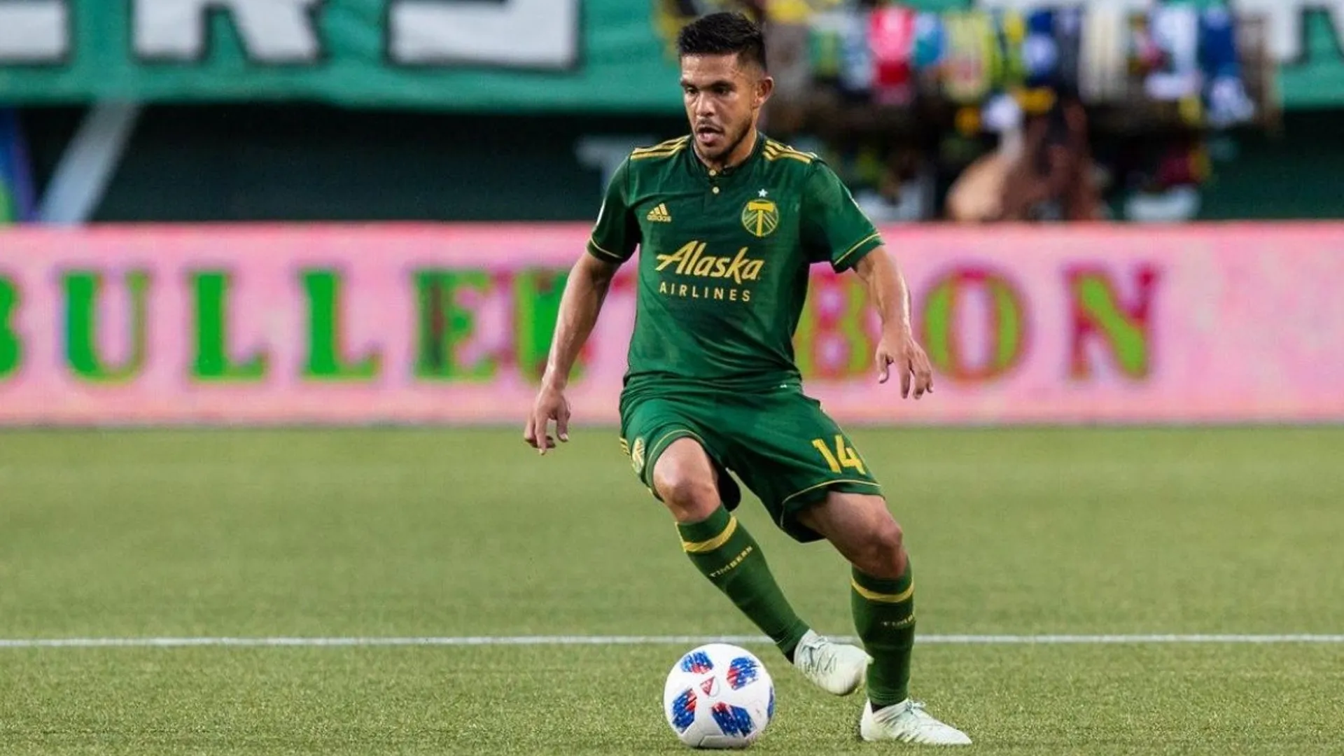 Andrés Flores anunció que se retira del fútbol
