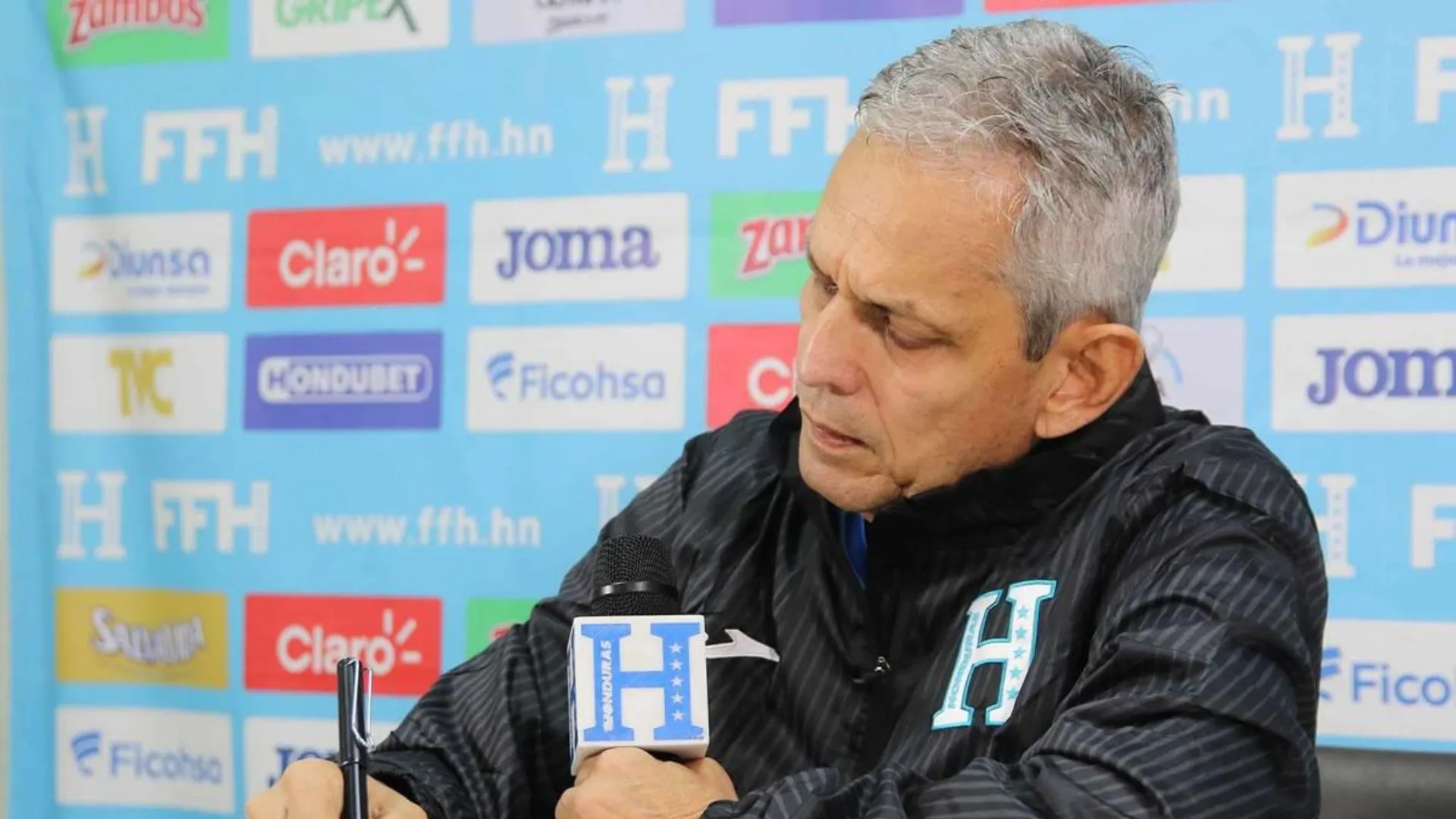 "Me tienen que ayudar": el pedido de Reinaldo Rueda que descoloca a todo Honduras