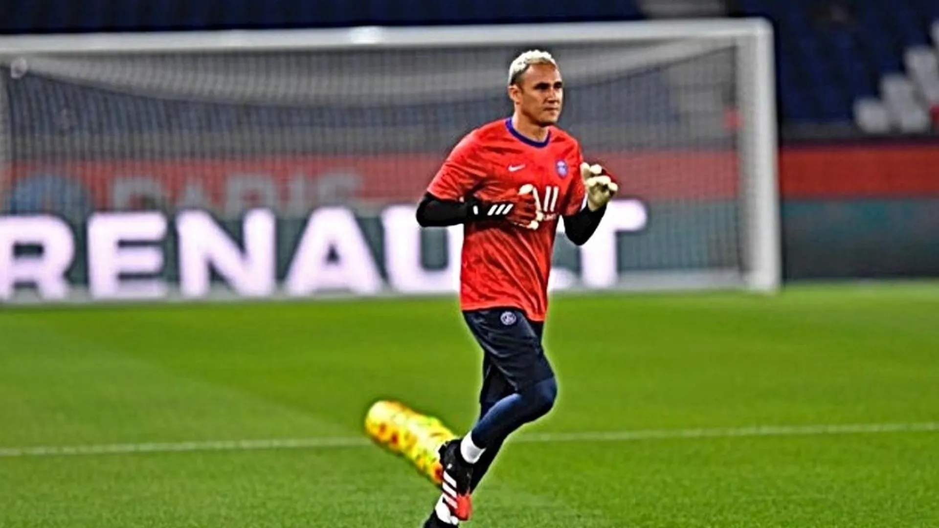 Keylor Navas regresó a la titularidad y PSG consiguió su primera victoria
