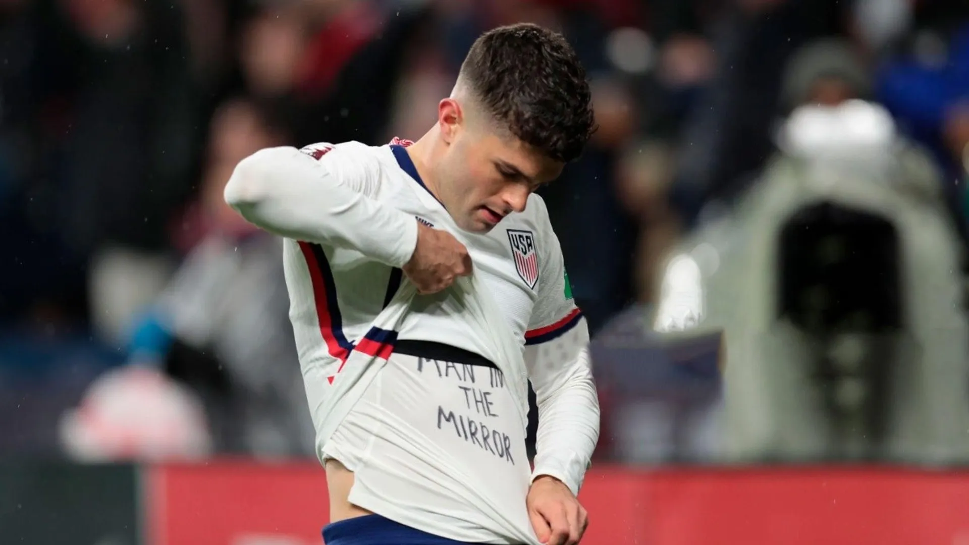 Christian Pulisic se burla del Memo Ochoa en la celebración de su gol