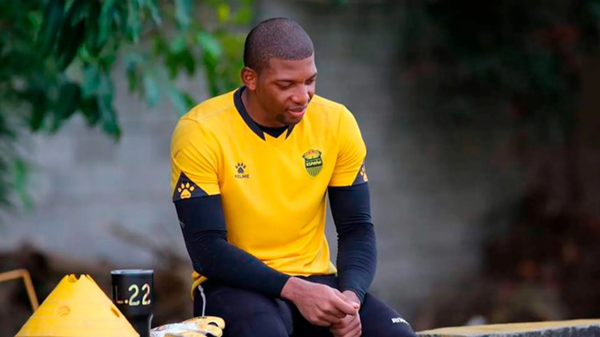 Luis el Buba López conoció más detalles de su lesión sufrida con la Selección de Honduras