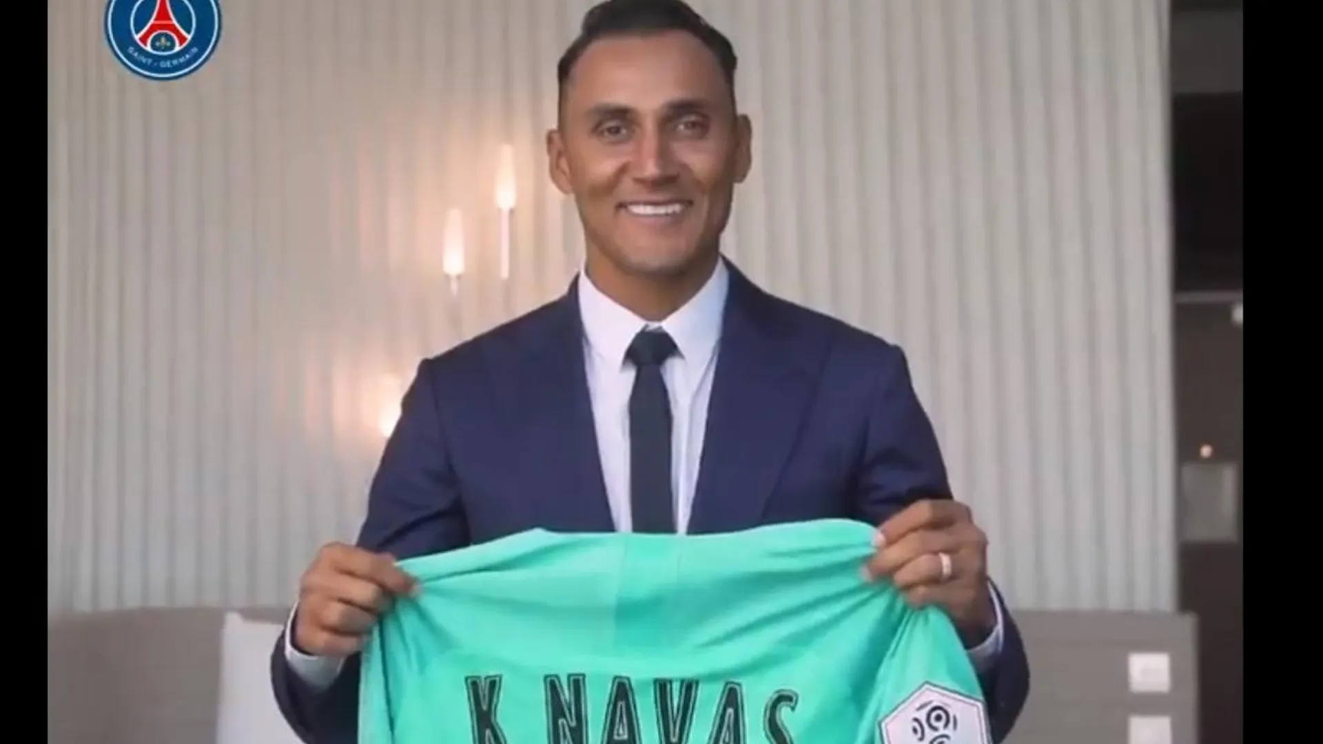 ¡Oficial! Keylor Navas ya habla en francés y es nuevo jugador del París Saint Germain