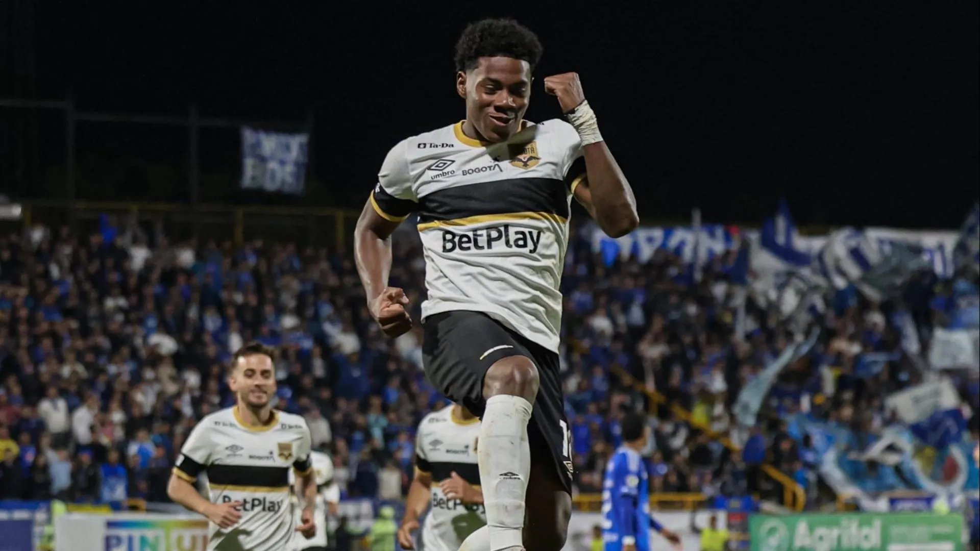 "Toda Centroamérica": en Colombia alucinan con Dereck Moncada por lo que le hizo al Millonarios y Honduras se pone en el mapa