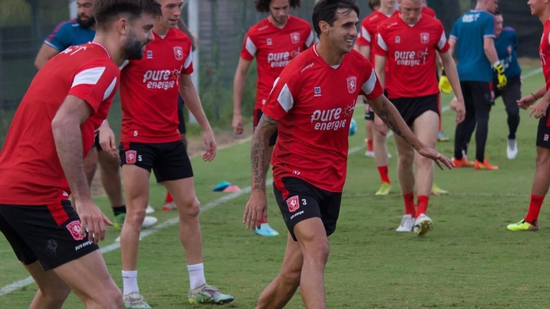 Para Bryan Ruiz es un sueño que Twente esté en Costa Rica
