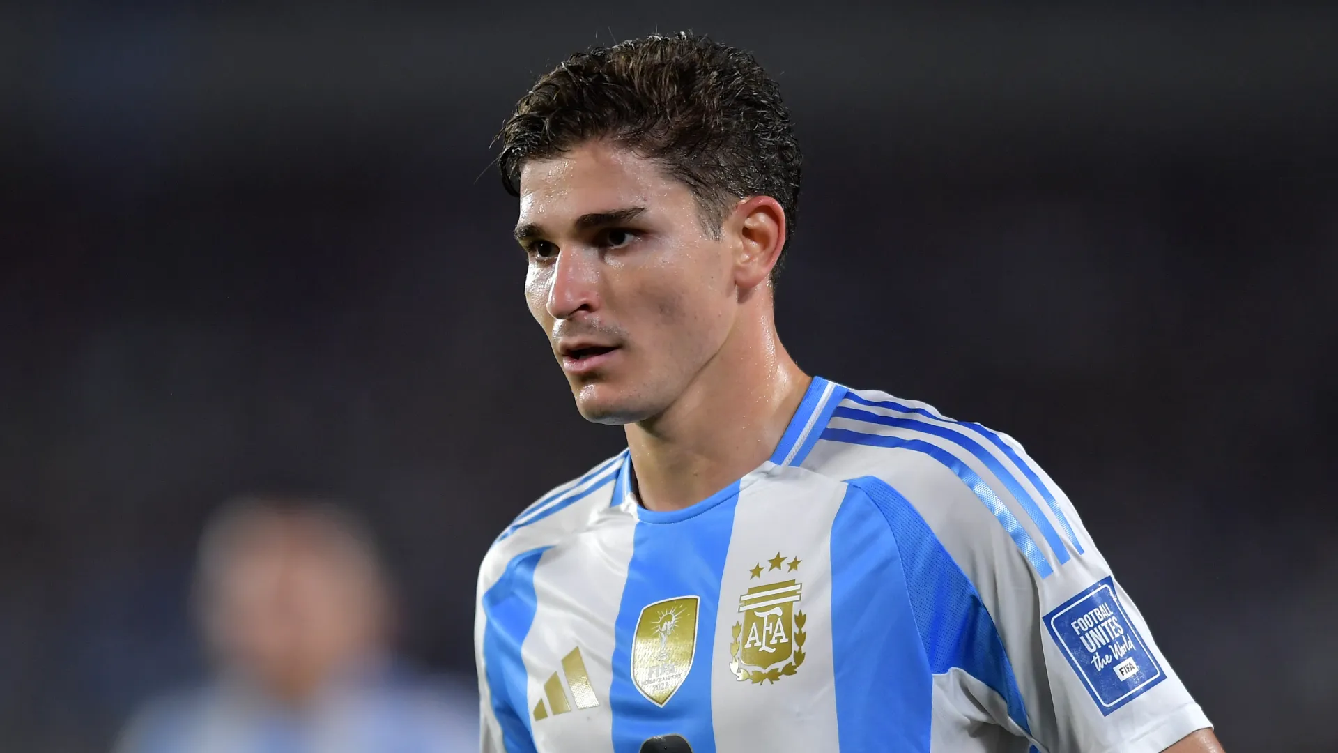 ¿Por qué Julián Álvarez no juega hoy en el debut de Argentina vs. Argelia por el Mundial 2026?