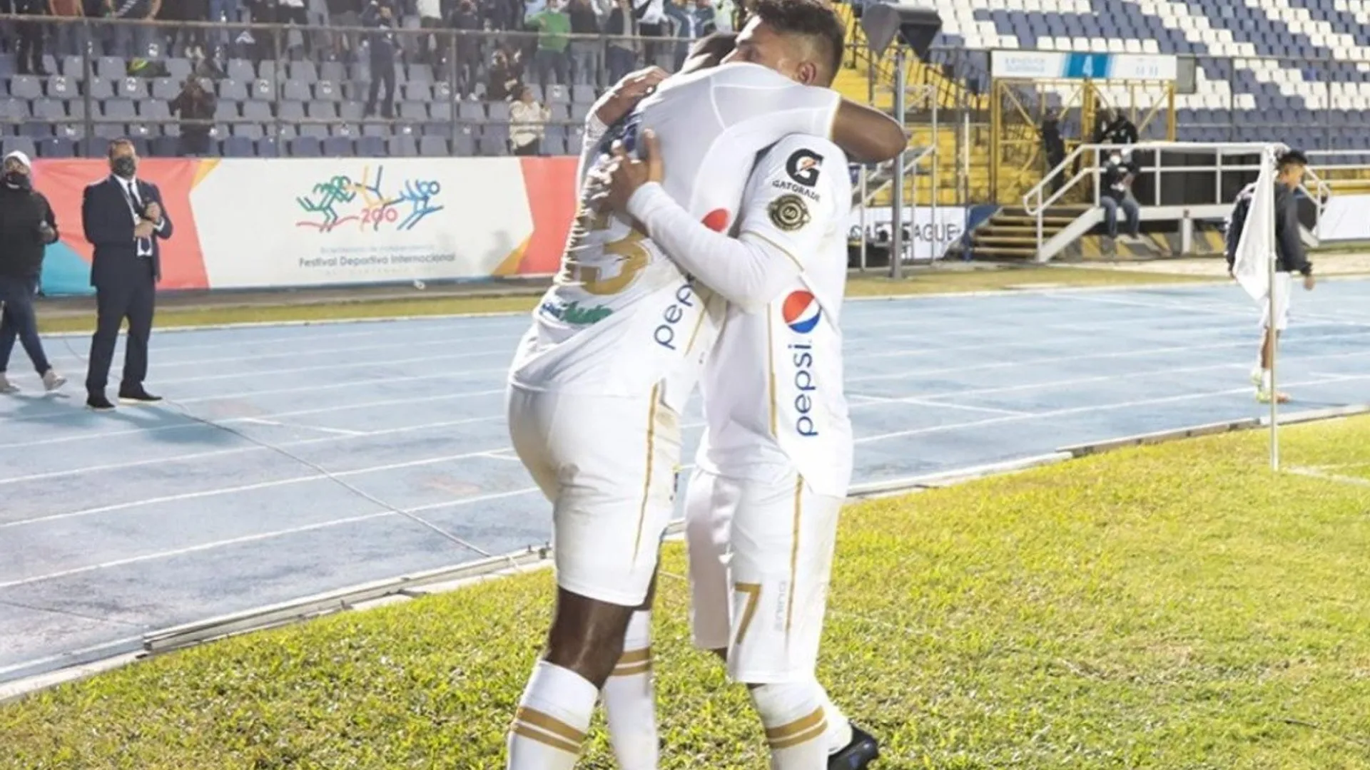 Figuras de Comunicaciones en la Liga Concacaf son buscados en Costa Rica