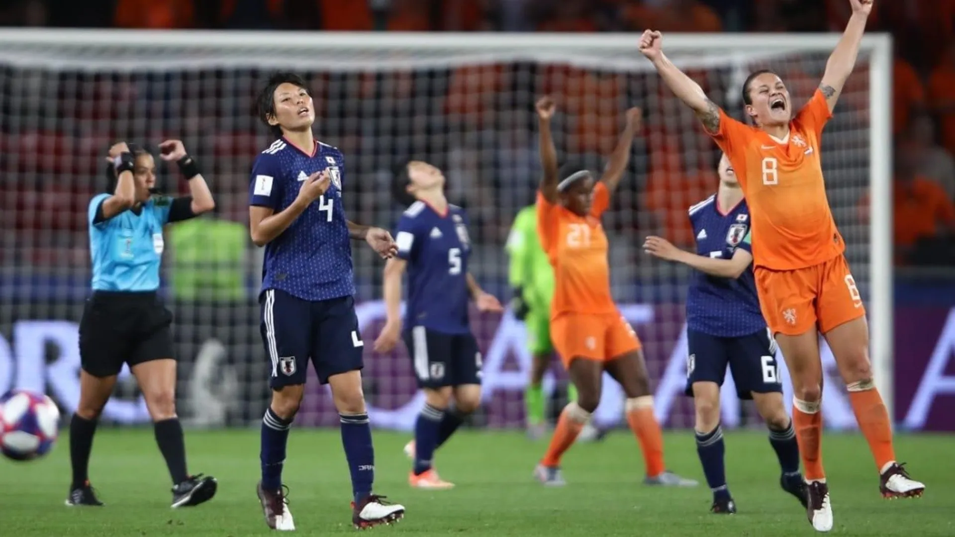 Hondureña pitó penal al 90' para Holanda, que pasó a cuartos del Mundial Femenino