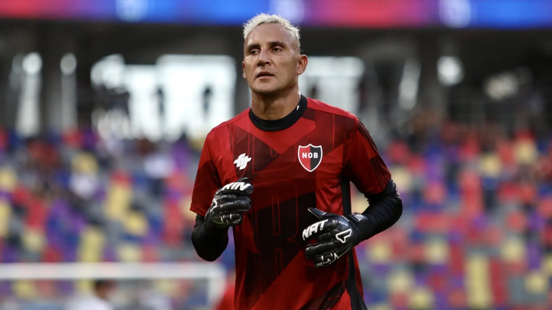 Keylor Navas queda mal en Argentina.