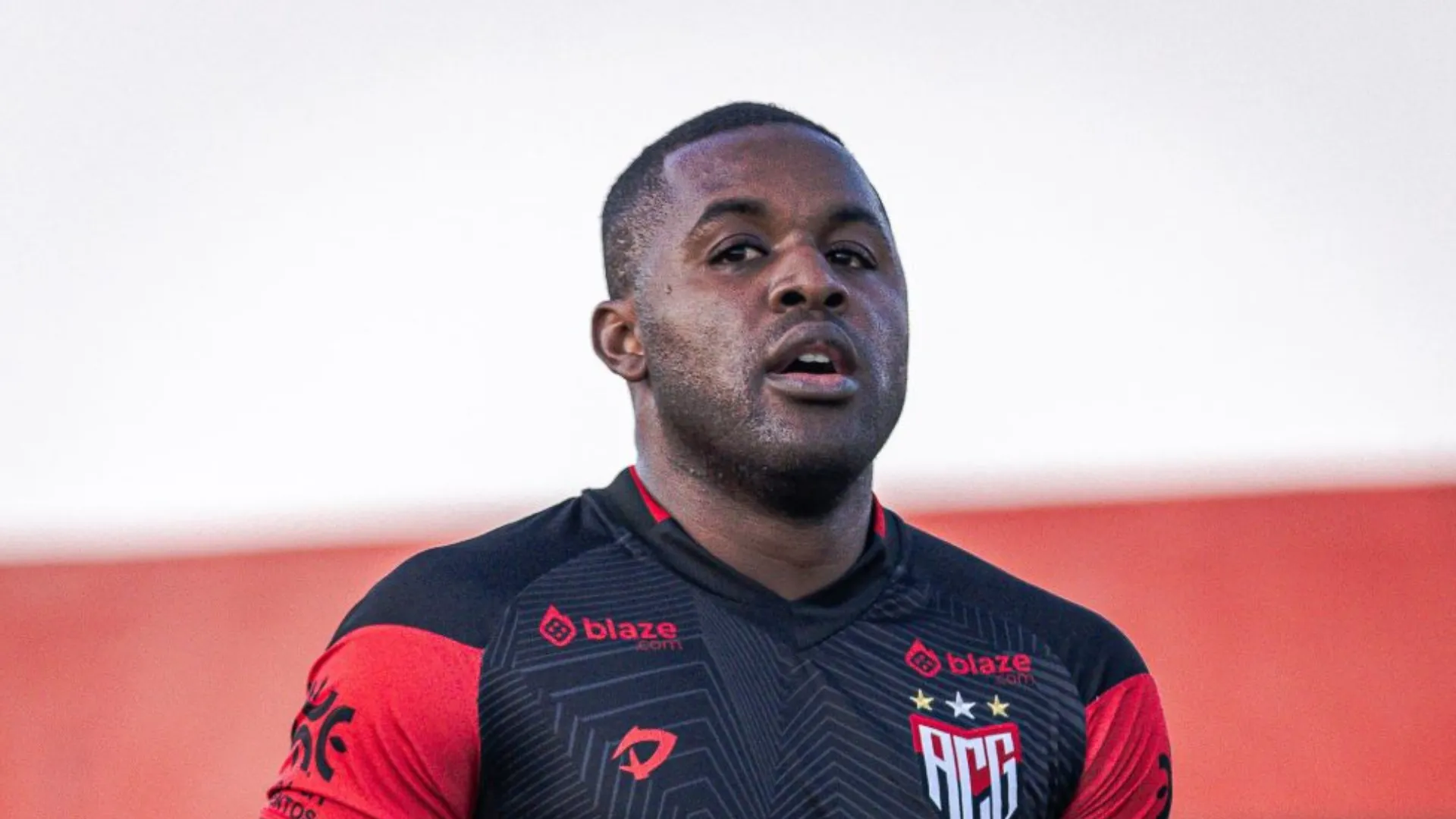 Joel Campbell sufre otro golpe que empeora la situación de Goianiense