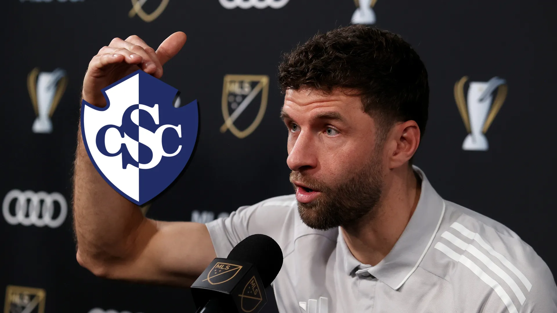 Thomas Muller asusta a Cartaginés.