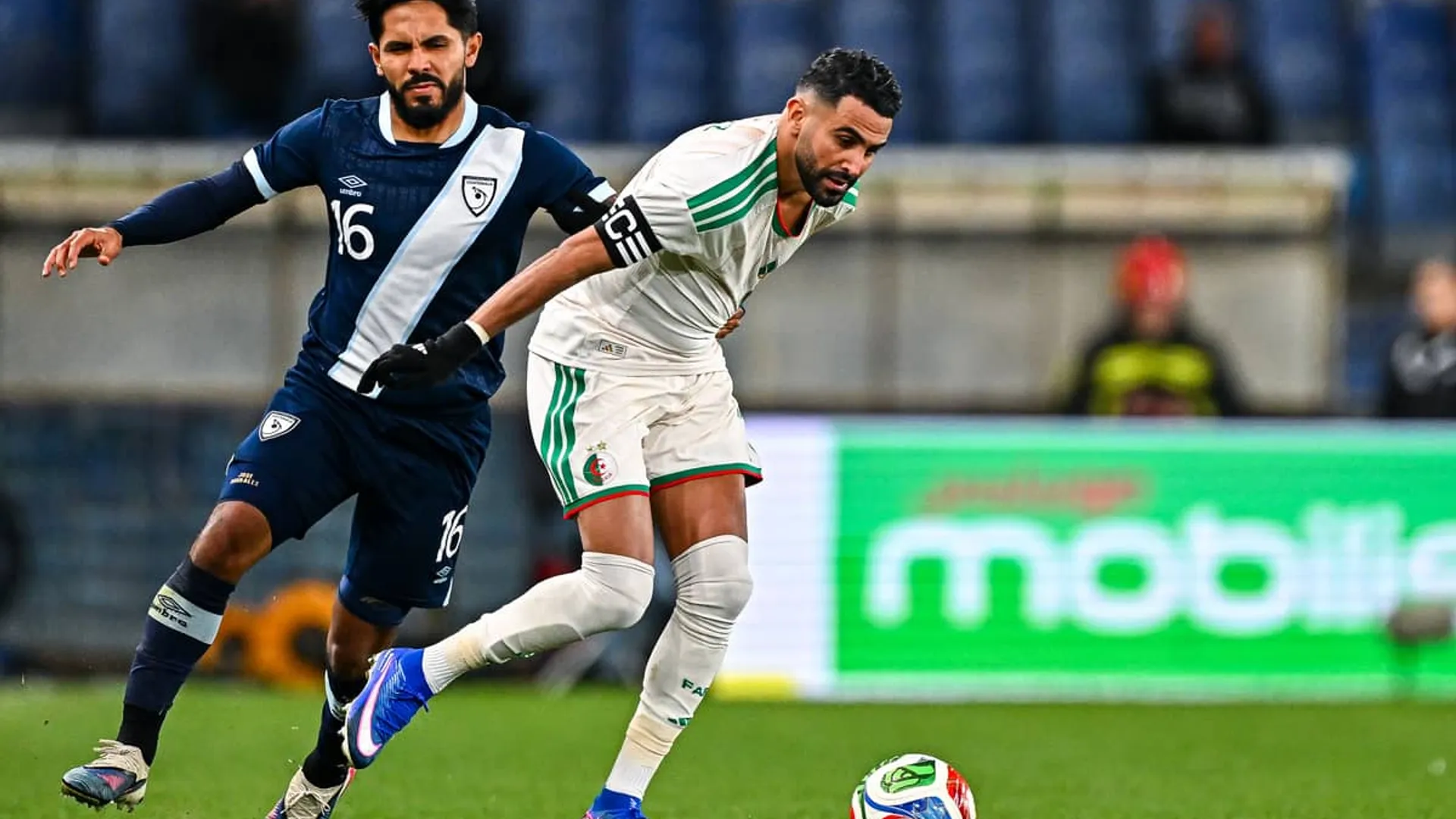 El doblete de Óscar Santis no alcanzó: Guatemala cayó 3-2 ante Jamaica con gol al 90+4'