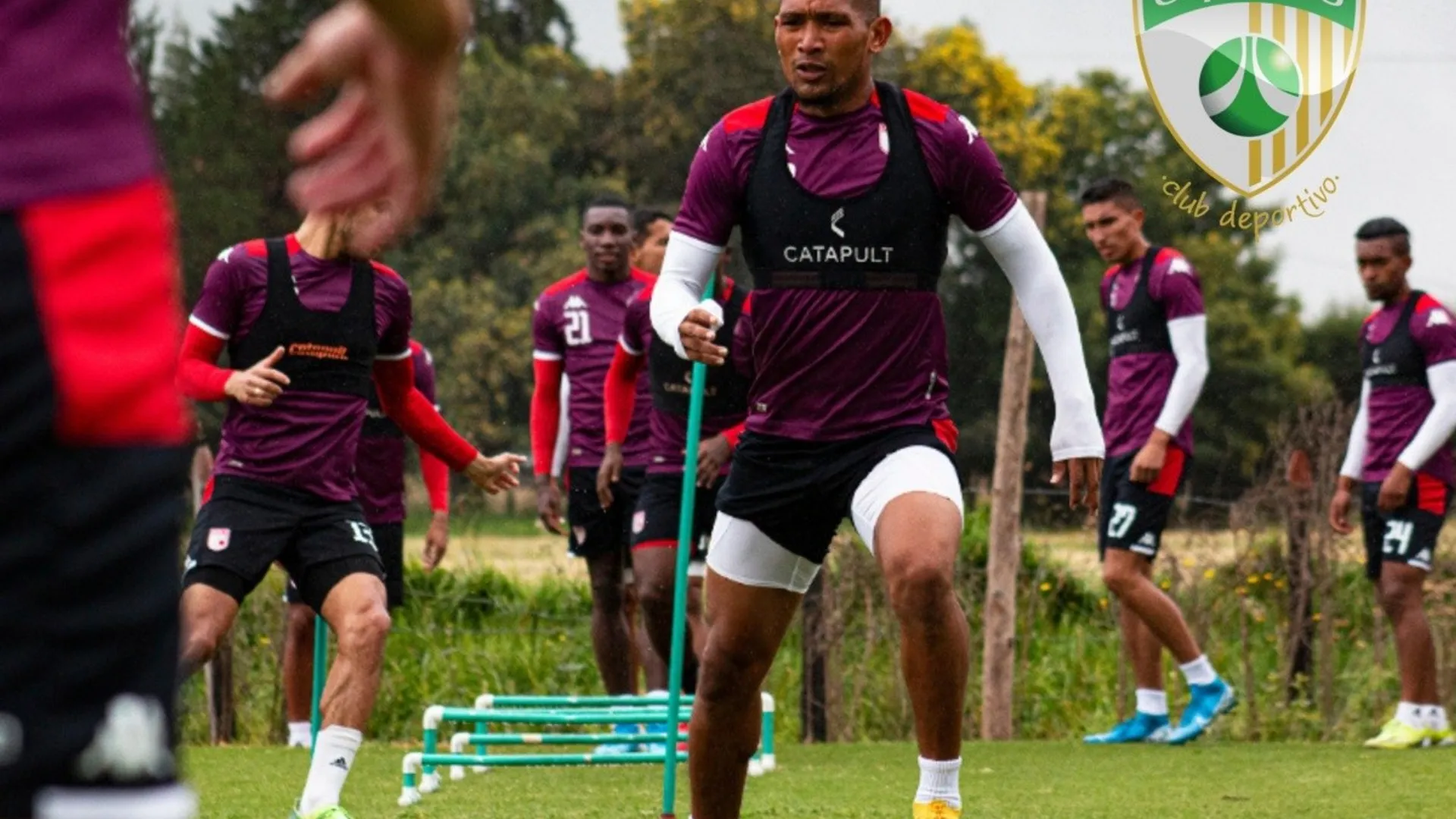Ronaldo Dinolis firma con Club Deportivo La Equidad de Colombia