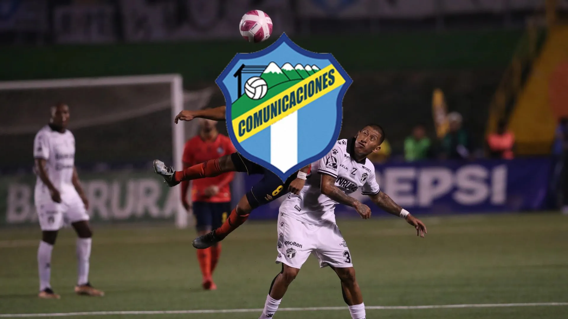 Sanción y multa: Comunicaciones recibe un duro revés en la Liga Nacional.