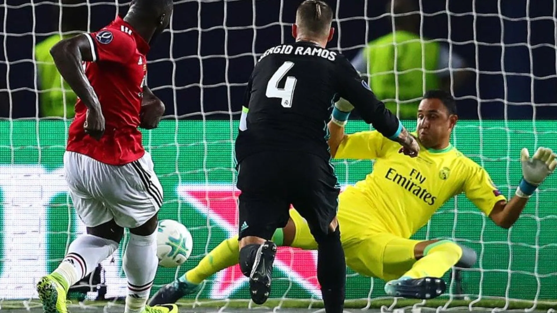 Keylor Navas está estudiando inglés… ¿Pensando en la Premier League?