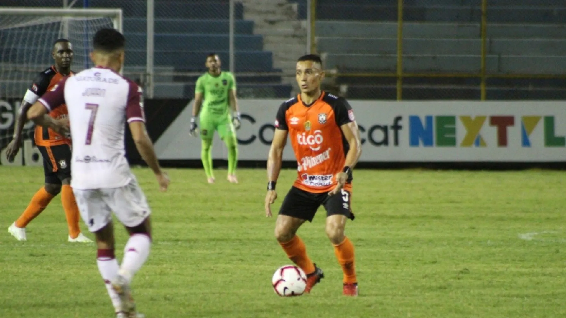 Águila vendió cara su eliminación ante Saprissa