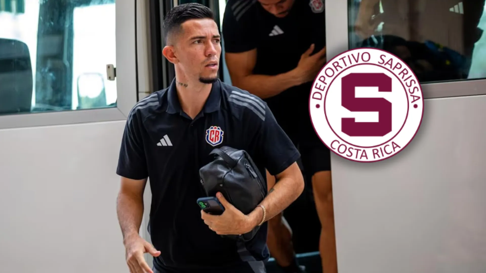 "Que se ubique": un peso pesado de Saprissa se le planta a Jefferson Brenes en medio de la polémica