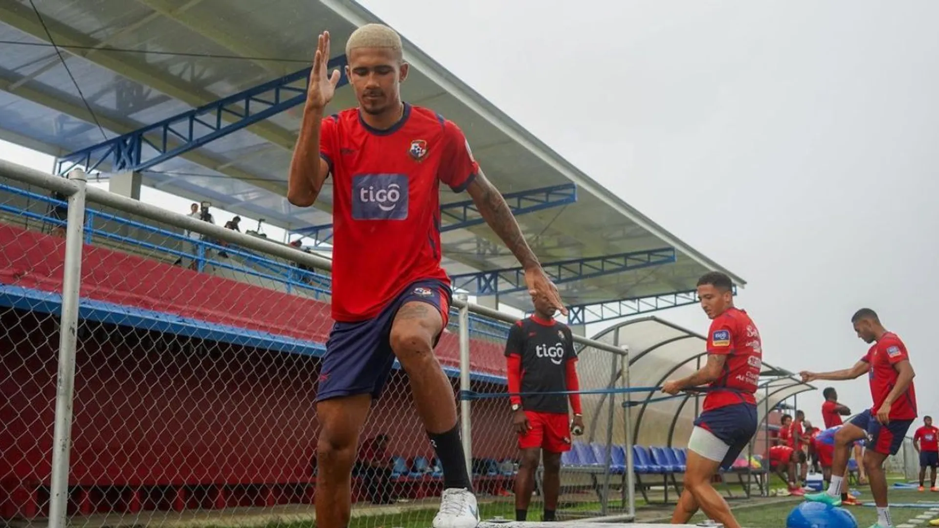 YA HAY SUSTITUTO PARA EDUARDO ANDERSON: Thomas Christiansen tiene el jugador que suplirá la baja de Anderson