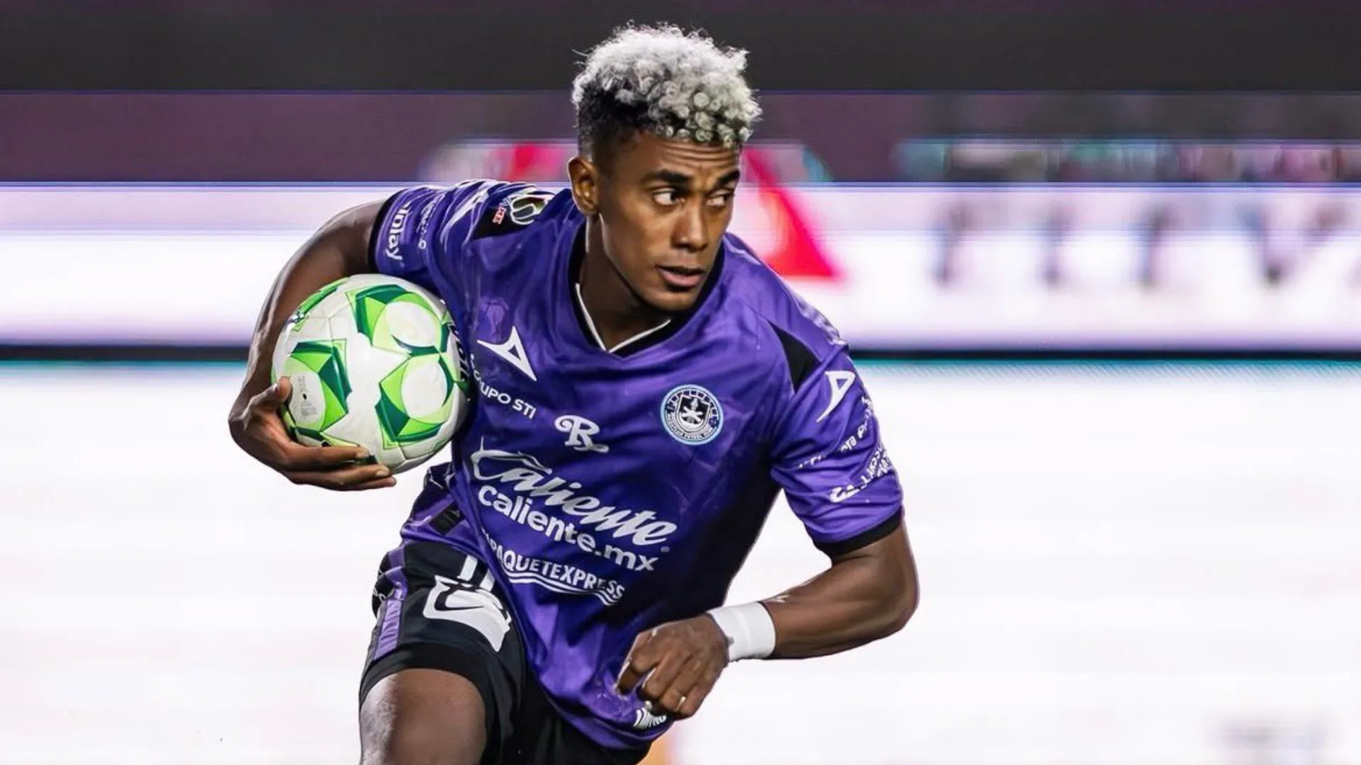 Lo celebra Panamá: Edgar Yoel Bárcenas es reconocido en el futbol de México
