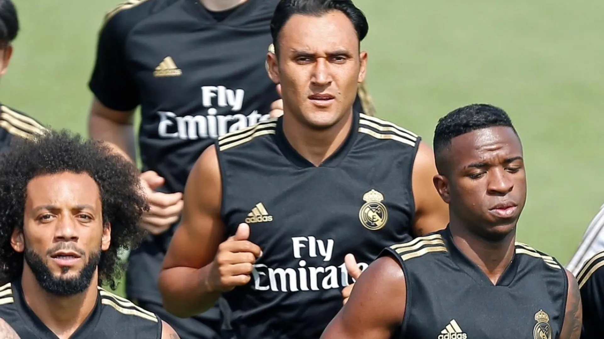 Keylor Navas se mide contra Courtois en entrenamientos… ¡y en las redes!