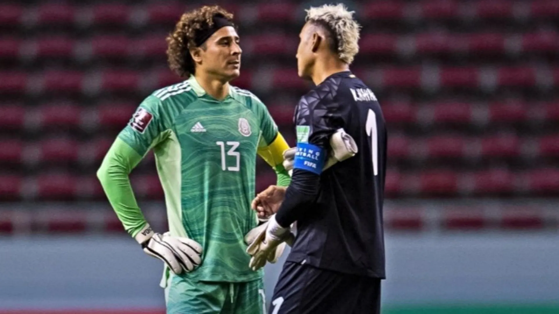 El enorme gesto entre Keylor Navas y Guillermo Ochoa en las Eliminatorias Concacaf