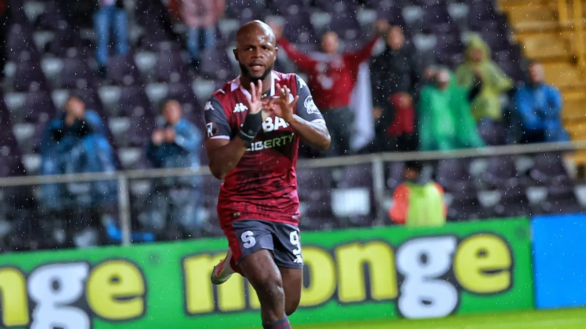 Javon East se olvida rápido de Saprissa: el equipo que lo quiere en Costa Rica
