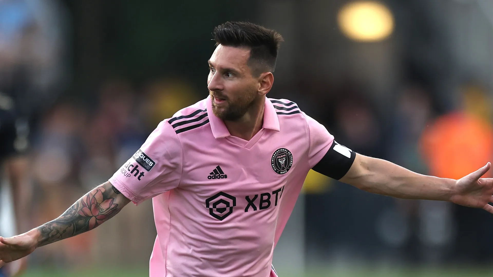 Lionel Messi tiene pie y medio en Centroamérica