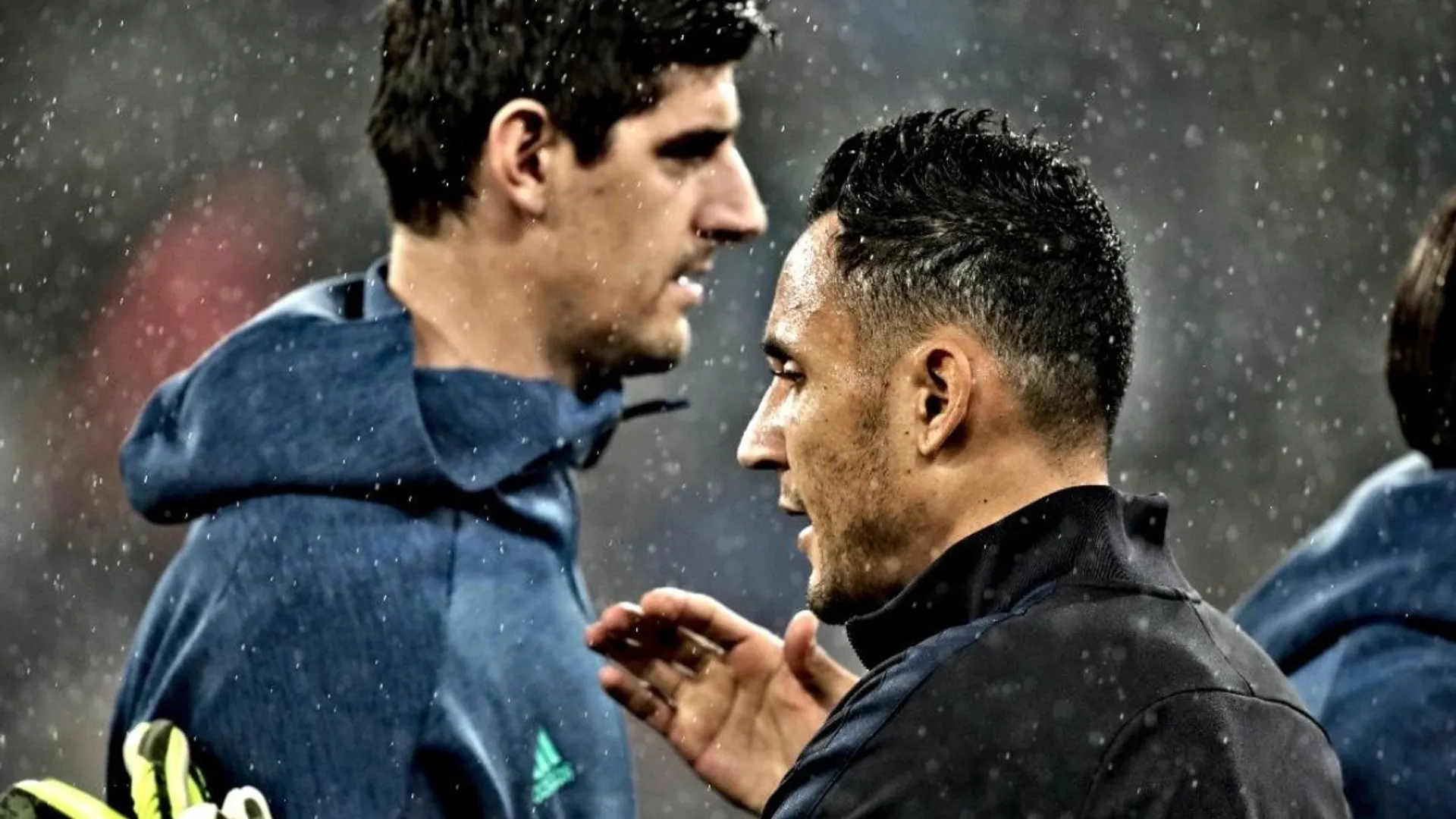 El reto de un famoso youtuber con Thibaut Courtois y Keylor Navas
