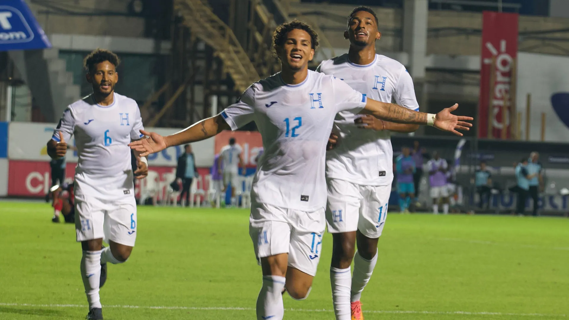¡Al estilo de Cristiano Ronaldo! David Ruiz hizo un golazo con la Selección de Honduras y dejó una celebración épica (Video)