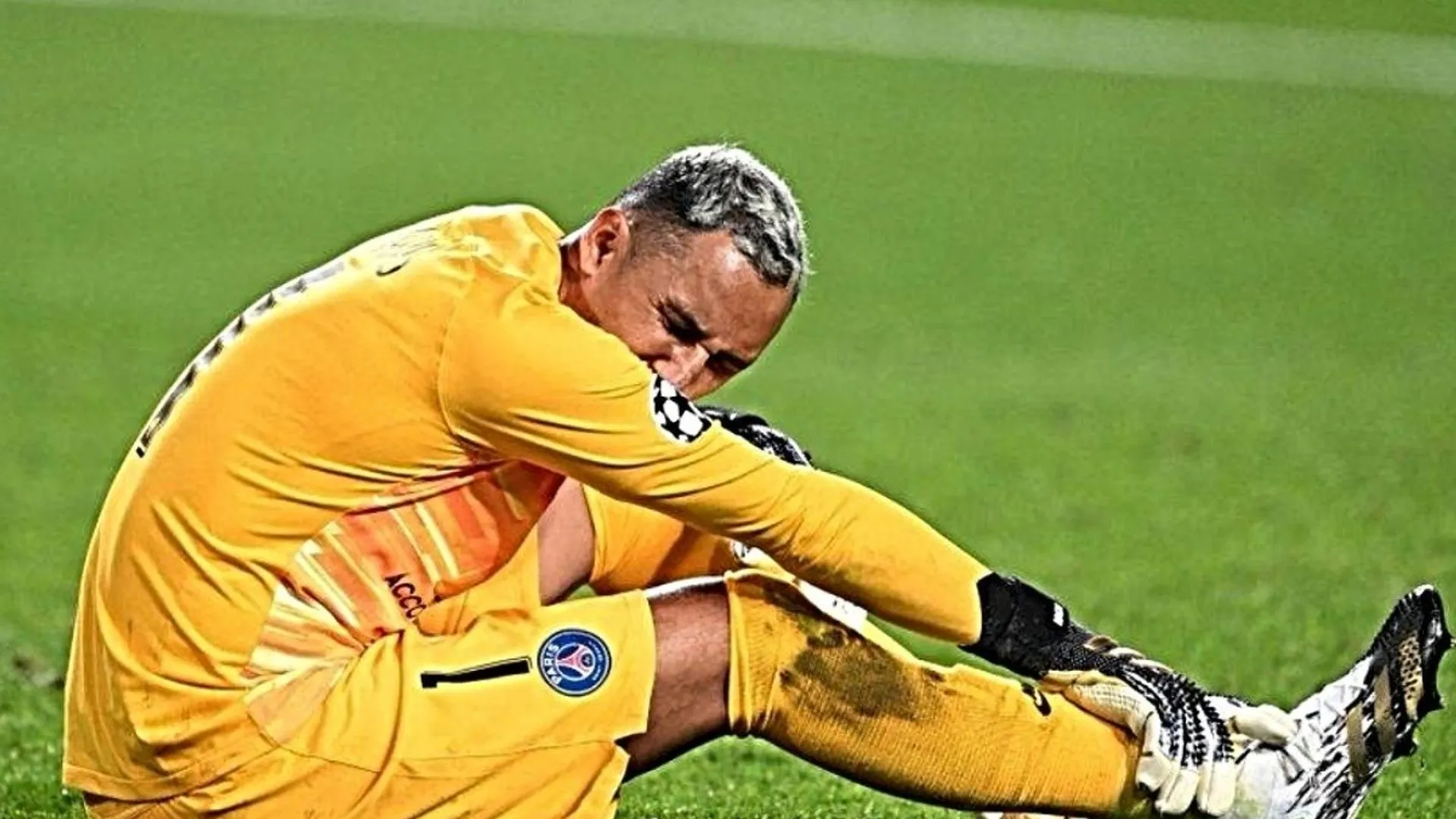 Keylor Navas tuvo que salir ante el Atalanta por lesión en el segundo tiempo