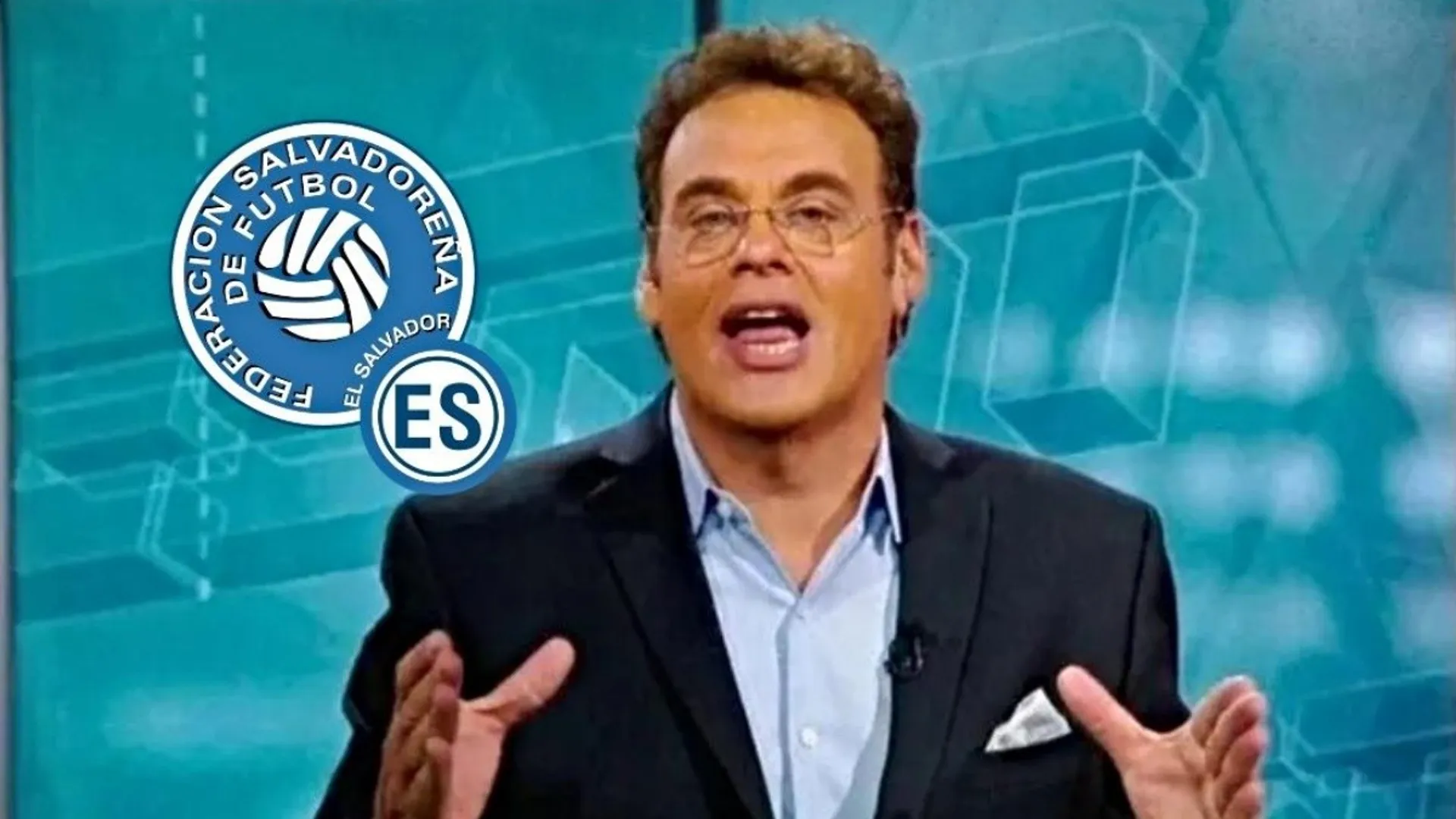David Faitelson criticó el estado de la cancha de El Salvador