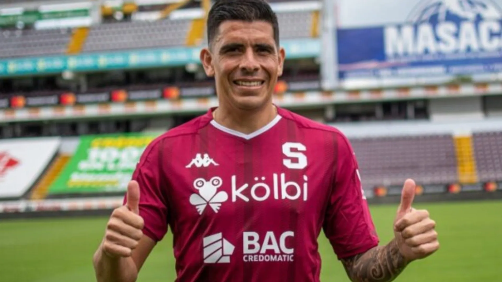 Johnny Acosta previo al clásico ante la Liga: "Tenemos que sacar los tres puntos"